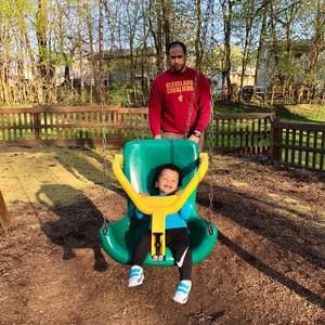 Meet your Posher, Carlos